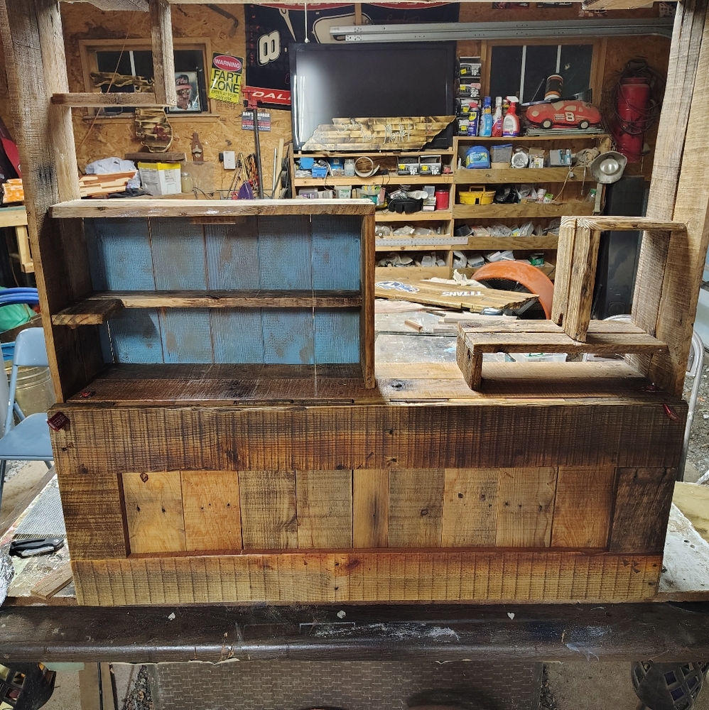 Hanging wall desk /bar